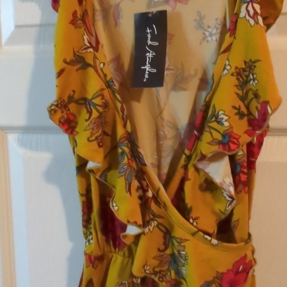🏝️French Atmosphere Floral Jumpsuit Sleeveless W/Ruffle Ties At Waist Small NWT - Picture 11 of 13